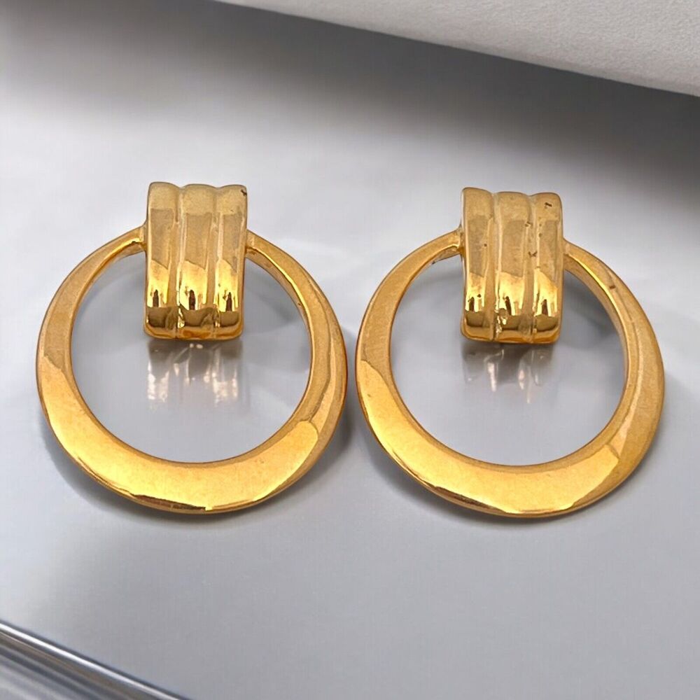 Vintage 1980s Knocker Earrings Hoop Gold Tone Pierced - 11O
